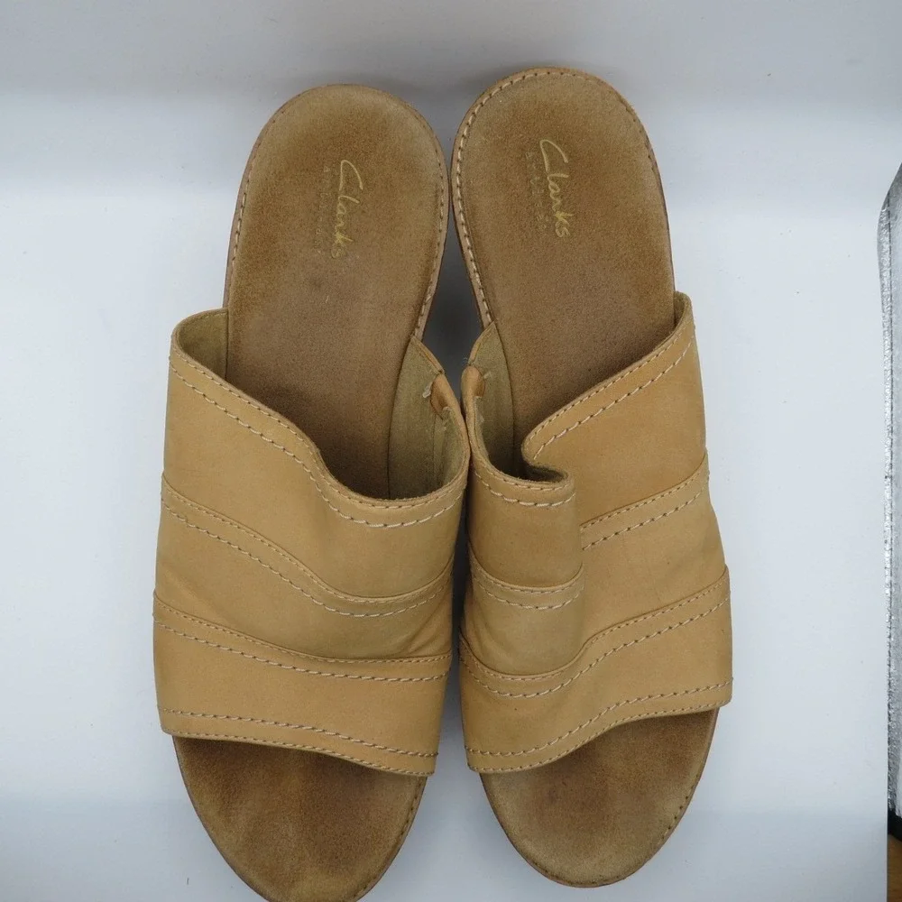 Clarks Womens Aisley Lily Tan Nubuck Platform Wedge Heel Summery Classic Sz 12